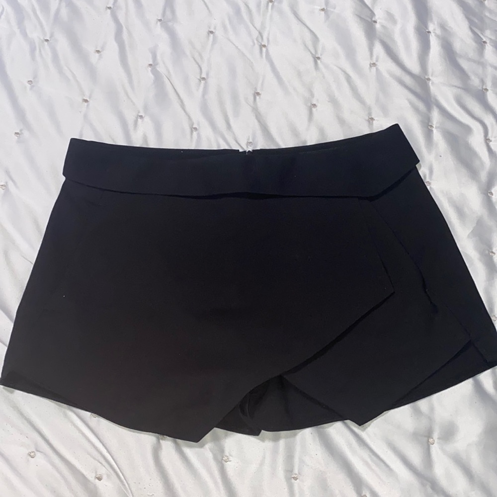Zara Skorts- black